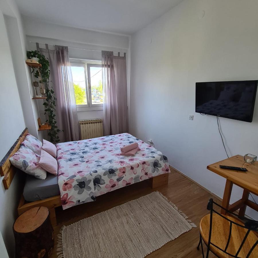 Sobe Divna Velika Mlaka Exterior foto